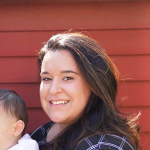 Meet your Posher, Carolina